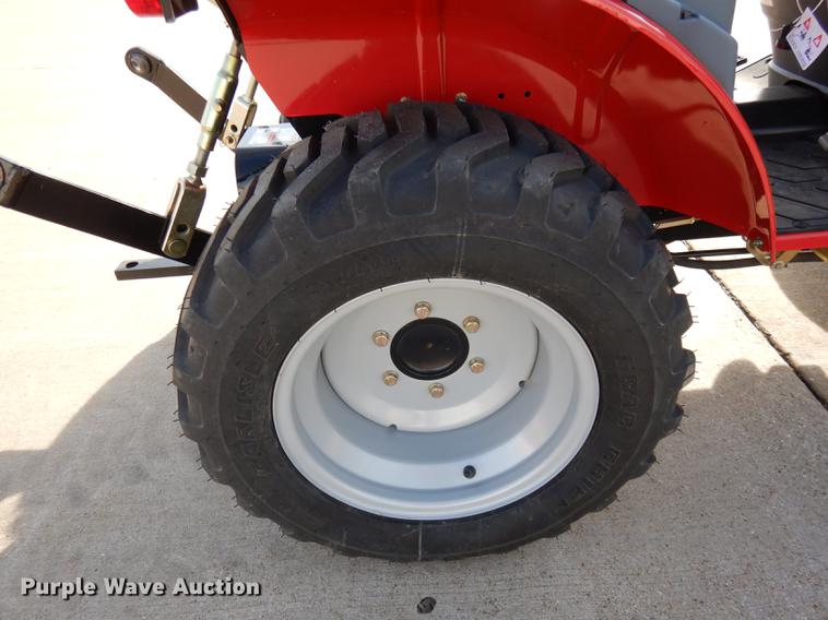 image for item DK9841 2017 Mahindra eMax 22S MFWD tractor