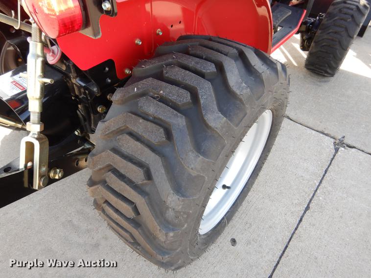 image for item DK9841 2017 Mahindra eMax 22S MFWD tractor