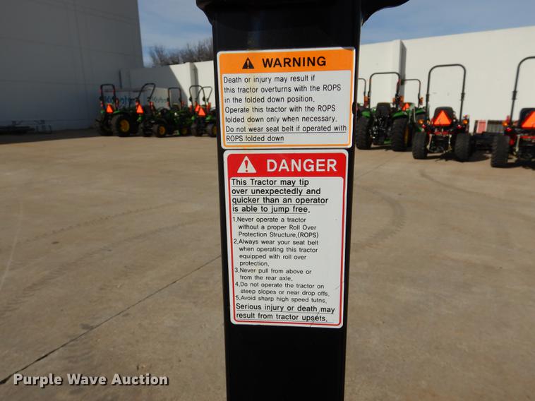 image for item DK9842 2017 Mahindra eMax 22S MFWD tractor