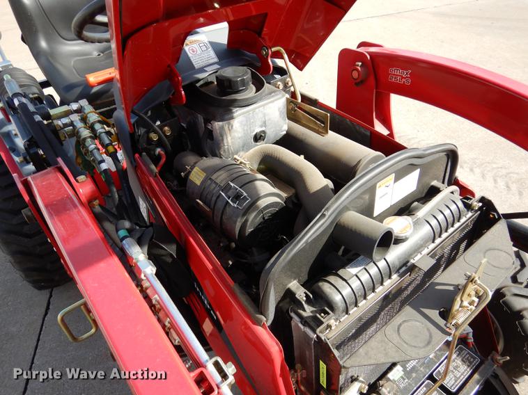 image for item DK9842 2017 Mahindra eMax 22S MFWD tractor