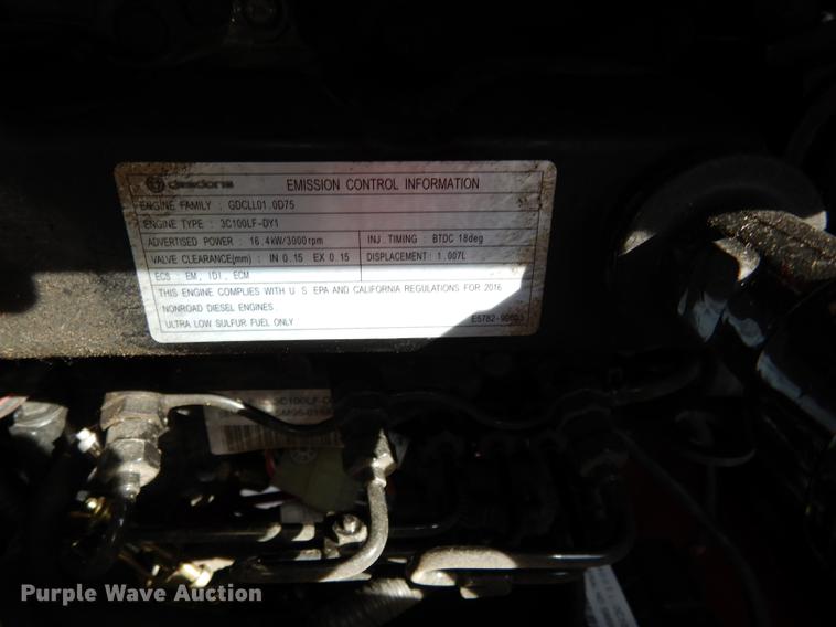 image for item DK9842 2017 Mahindra eMax 22S MFWD tractor