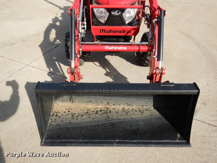 image for item DK9842 2017 Mahindra eMax 22S MFWD tractor