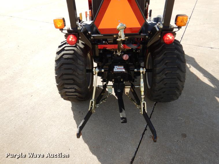 image for item DK9842 2017 Mahindra eMax 22S MFWD tractor