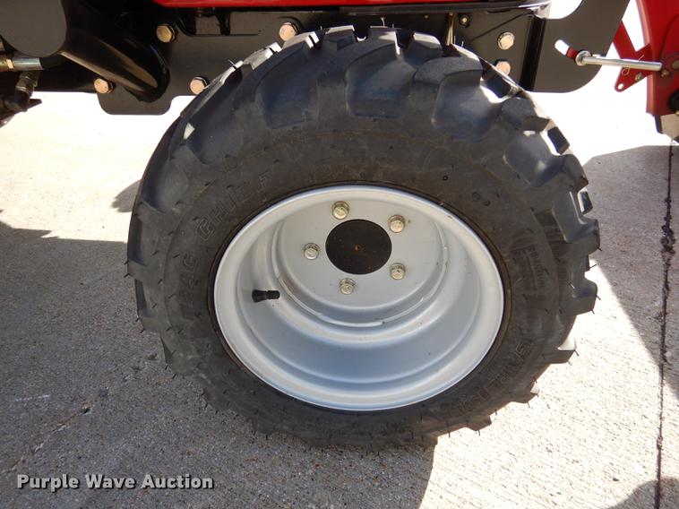 image for item DK9842 2017 Mahindra eMax 22S MFWD tractor