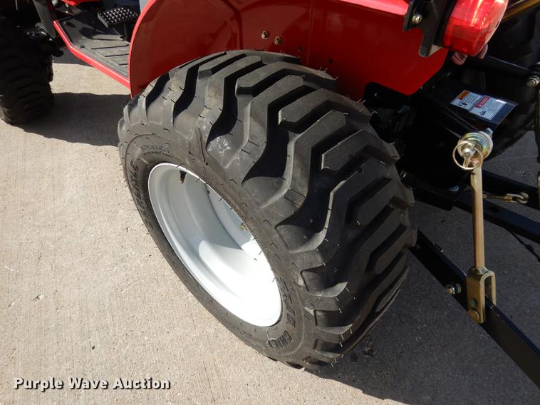 image for item DK9842 2017 Mahindra eMax 22S MFWD tractor