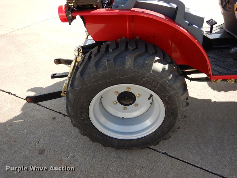 image for item DK9842 2017 Mahindra eMax 22S MFWD tractor