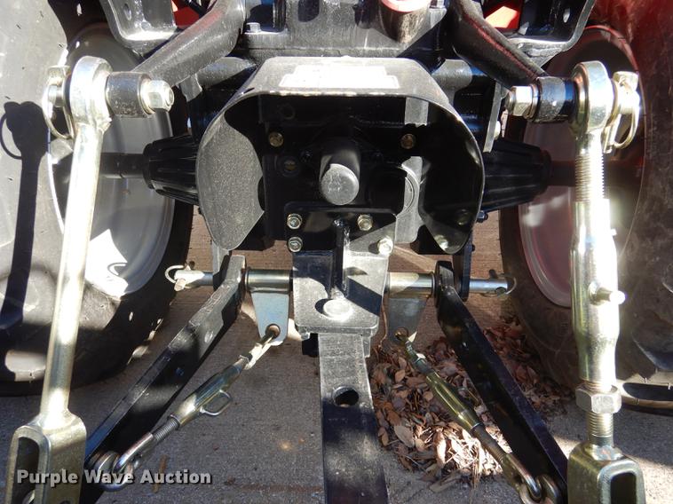 image for item DK9842 2017 Mahindra eMax 22S MFWD tractor