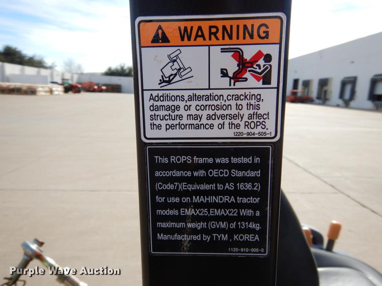 image for item DK9843 2016 Mahindra eMax 22S MFWD tractor