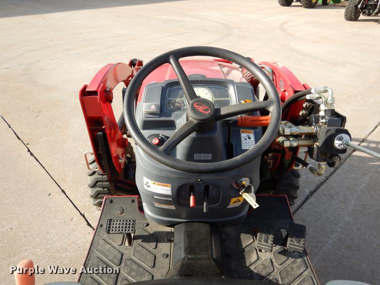 image for item DK9844 2017 Mahindra eMax 22S MFWD tractor