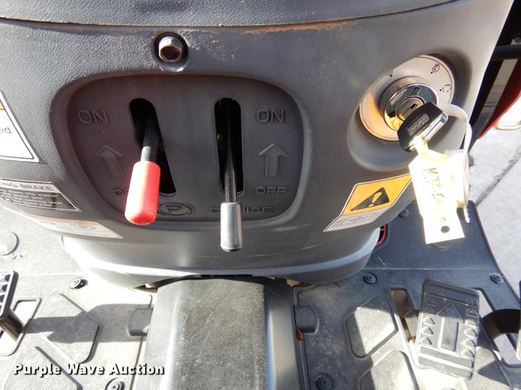 image for item DK9844 2017 Mahindra eMax 22S MFWD tractor