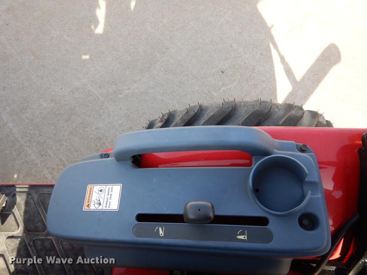 image for item DK9844 2017 Mahindra eMax 22S MFWD tractor