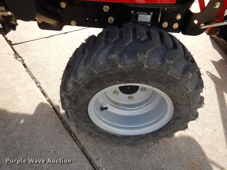 image for item DK9844 2017 Mahindra eMax 22S MFWD tractor