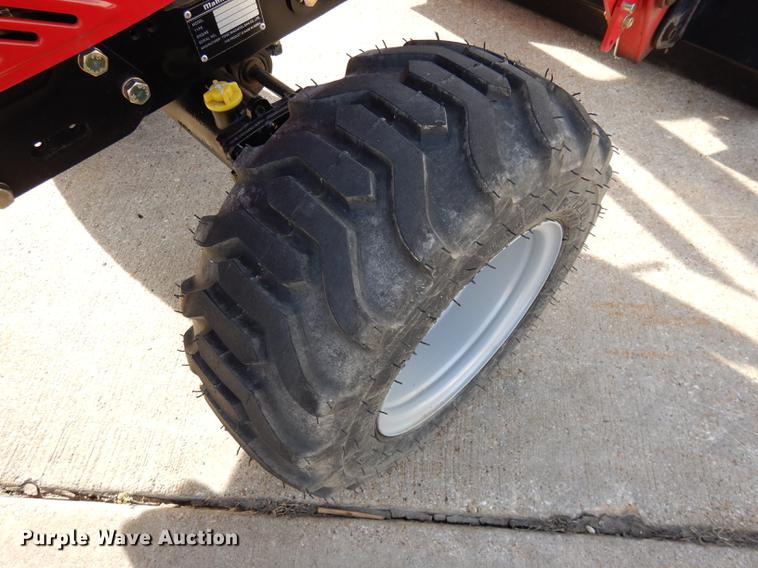 image for item DK9844 2017 Mahindra eMax 22S MFWD tractor