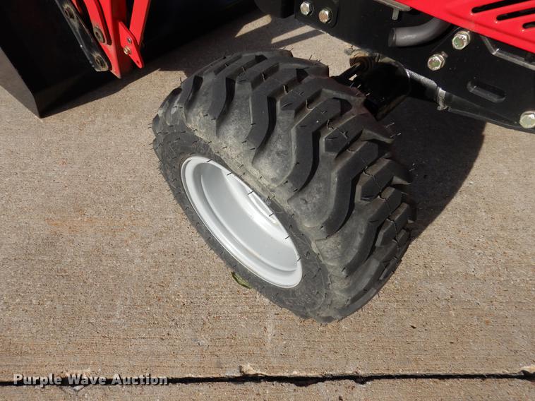 image for item DK9844 2017 Mahindra eMax 22S MFWD tractor