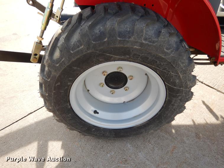 image for item DK9844 2017 Mahindra eMax 22S MFWD tractor