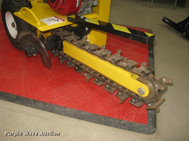 image for item DQ9660 Ground Hog T-4-HS18 trencher