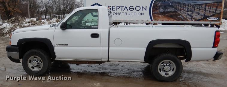 image for item DY9782 2007 Chevrolet Silverado 2500HD pickup truck