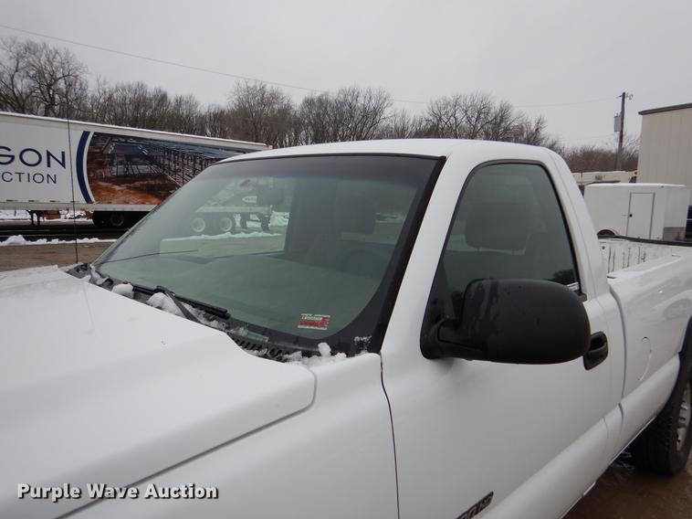 image for item DY9782 2007 Chevrolet Silverado 2500HD pickup truck