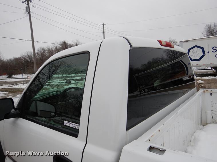 image for item DY9782 2007 Chevrolet Silverado 2500HD pickup truck