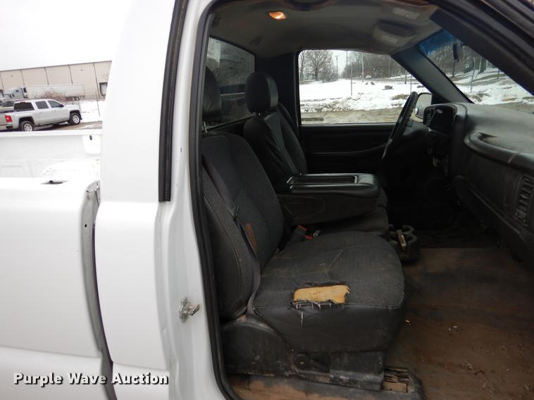 image for item DY9782 2007 Chevrolet Silverado 2500HD pickup truck