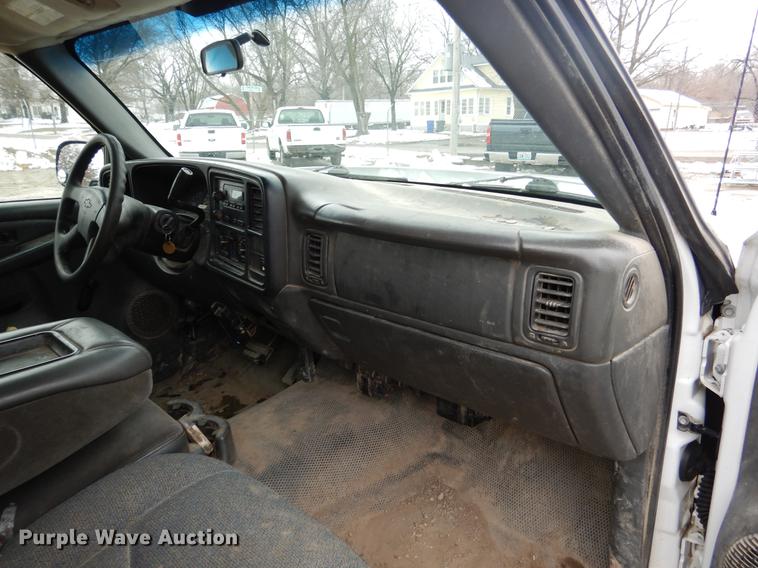 image for item DY9782 2007 Chevrolet Silverado 2500HD pickup truck