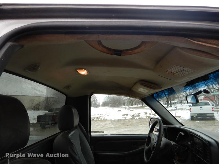 image for item DY9782 2007 Chevrolet Silverado 2500HD pickup truck