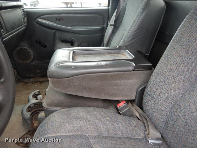 image for item DY9782 2007 Chevrolet Silverado 2500HD pickup truck