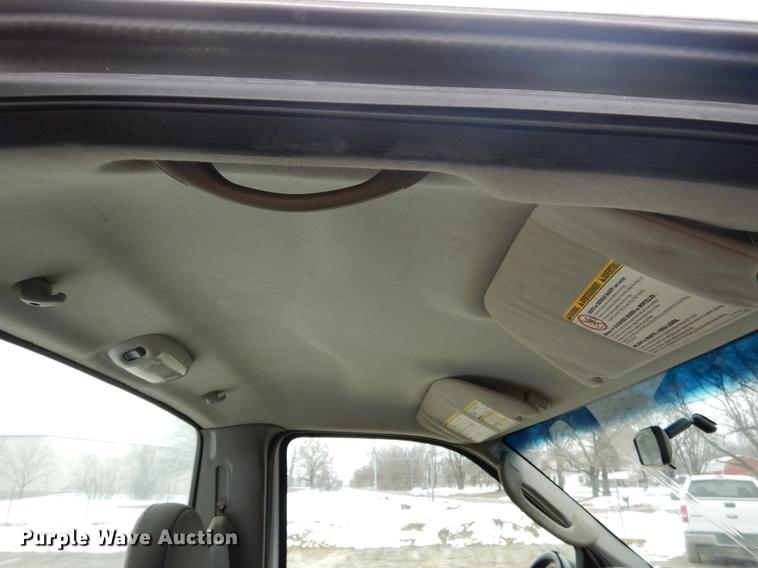 image for item DY9783 2005 Ford F250 Super Duty XL pickup truck