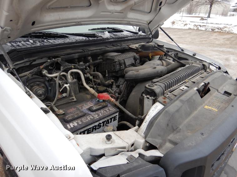 image for item DY9783 2005 Ford F250 Super Duty XL pickup truck