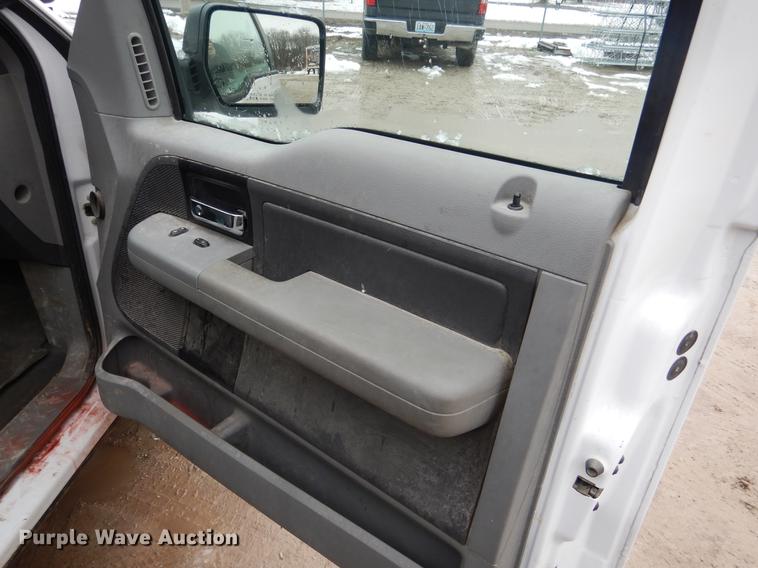 image for item DY9784 2007 Ford F150 XLT SuperCab pickup truck