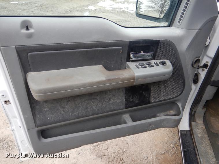 image for item DY9784 2007 Ford F150 XLT SuperCab pickup truck