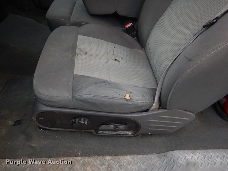 image for item DY9784 2007 Ford F150 XLT SuperCab pickup truck