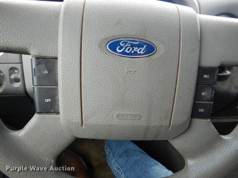 image for item DY9784 2007 Ford F150 XLT SuperCab pickup truck