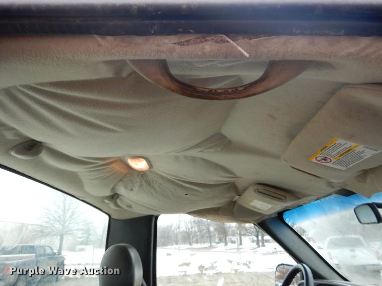 image for item DY9785 2005 Chevrolet Silverado 2500HD pickup truck