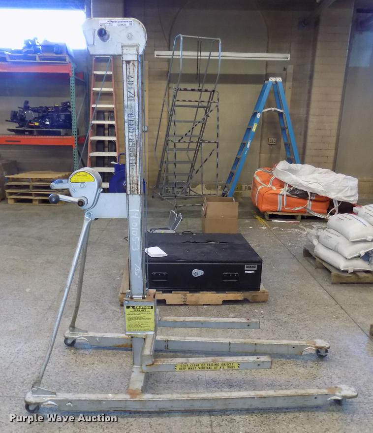 image for item DZ9625 Vermotte 520A material lift