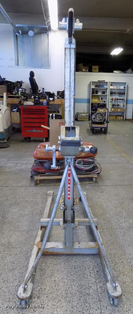 image for item DZ9625 Vermotte 520A material lift