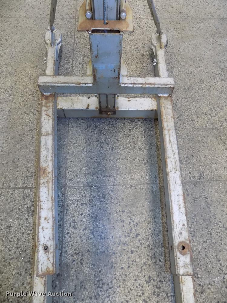 image for item DZ9625 Vermotte 520A material lift