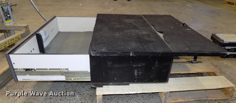 image for item DZ9626 Truck vault