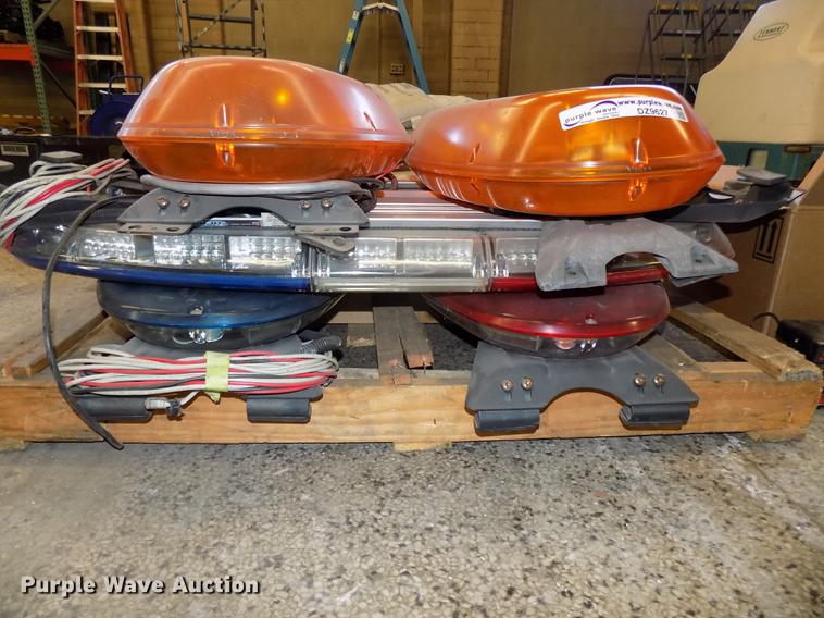 image for item DZ9627 Light bars and controllers