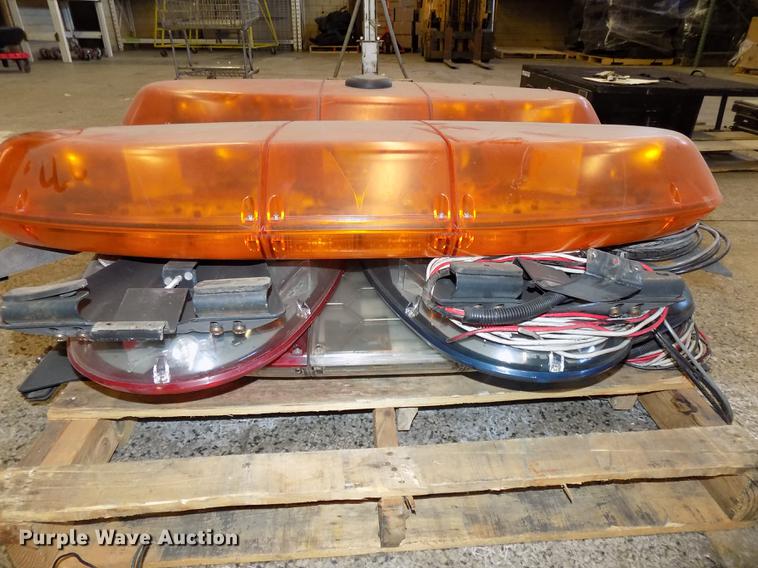 image for item DZ9627 Light bars and controllers