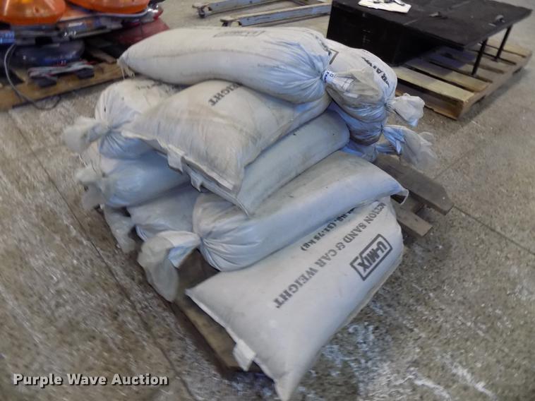image for item DZ9628 (12) sand bags