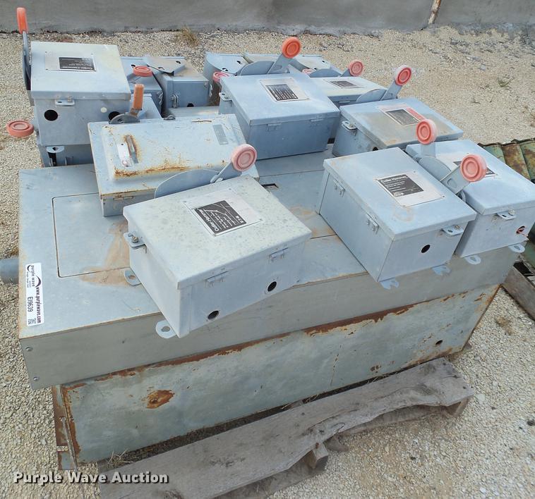 image for item EI9639 (2) pallets electrical boxes