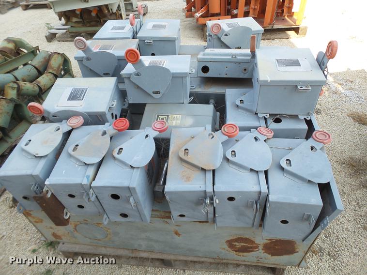 image for item EI9639 (2) pallets electrical boxes