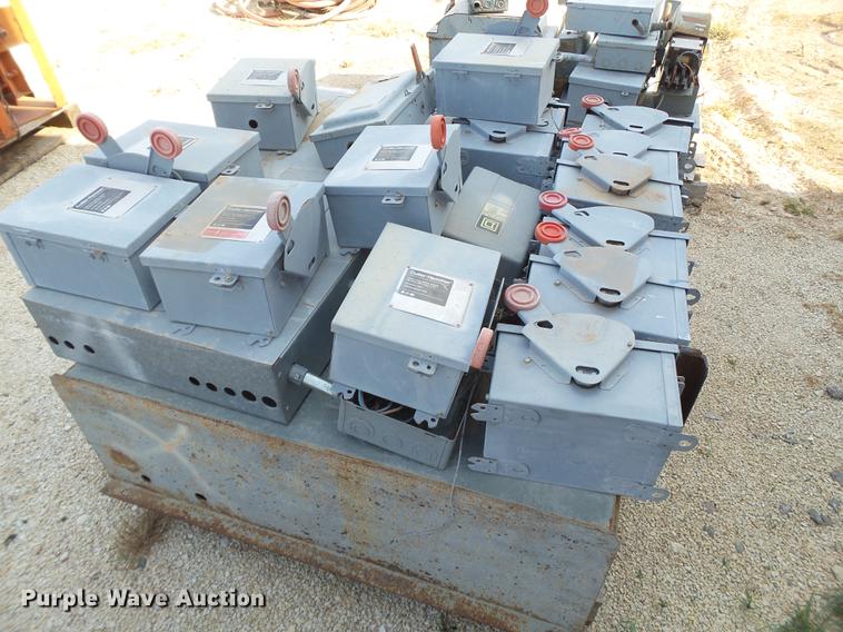image for item EI9639 (2) pallets electrical boxes