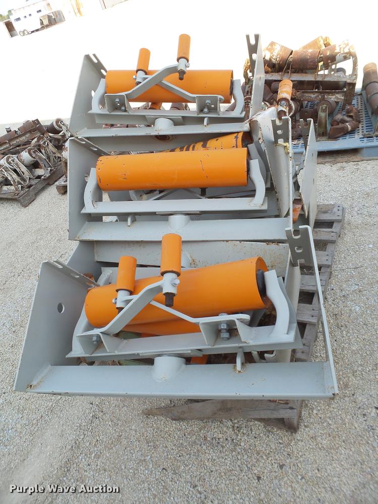 image for item EI9640 (2) pallets conveyor belt rollers