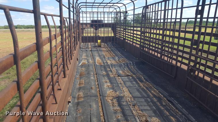 image for item EN9628 Livestock trailer