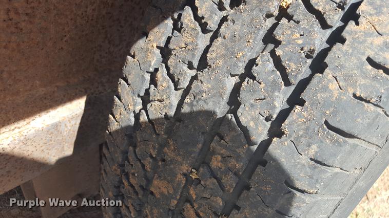 image for item EN9628 Livestock trailer