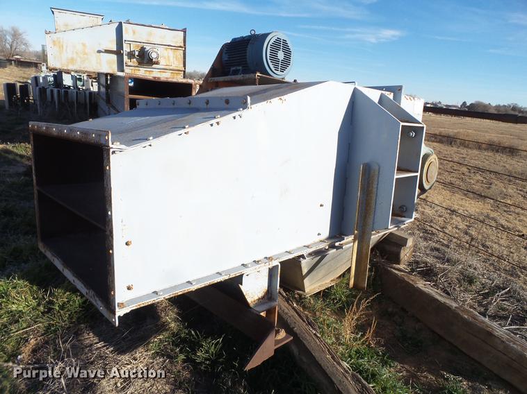 image for item EN9689 Grain elevator