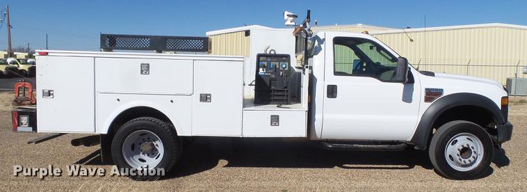 image for item EN9708 2010 Ford F550 service truck