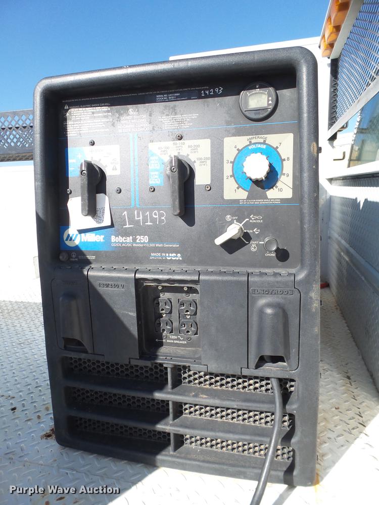 image for item EN9708 2010 Ford F550 service truck